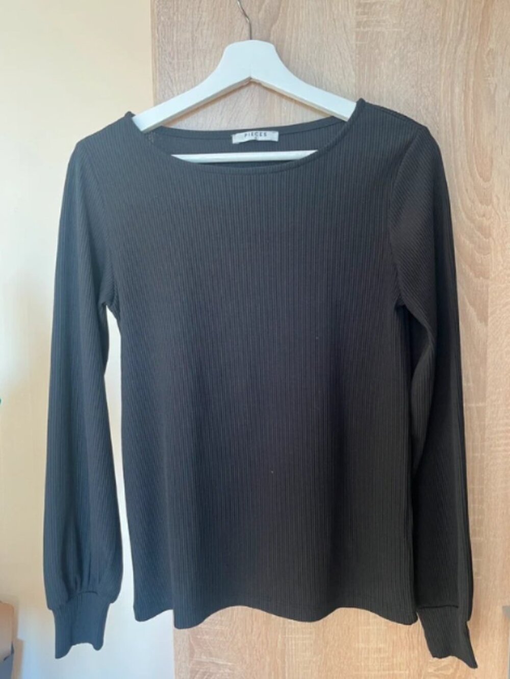 Pieces black shirt S